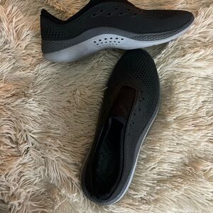 Elegant Black Slip-On Women's Slippers